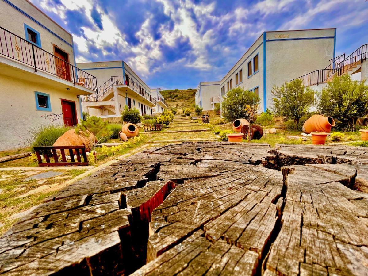 Sukha Inn Hotel & Beach Бозджаада Экстерьер фото