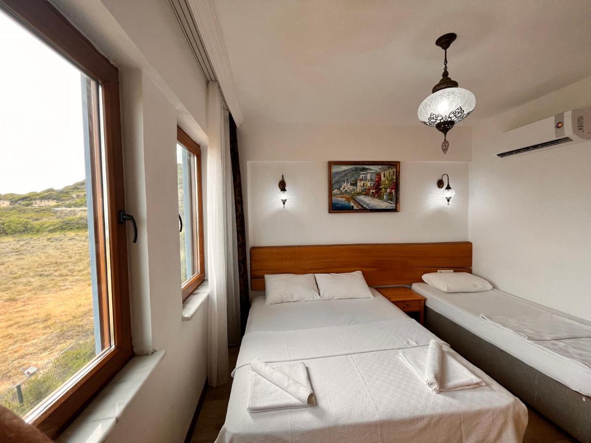 Sukha Inn Hotel & Beach Бозджаада Экстерьер фото