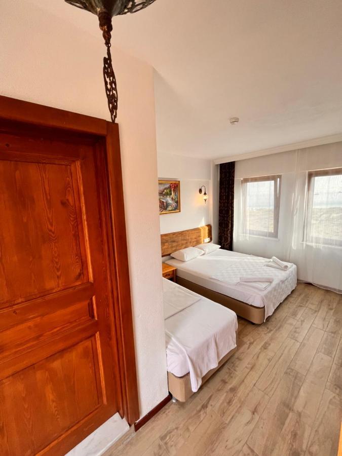 Sukha Inn Hotel & Beach Бозджаада Экстерьер фото