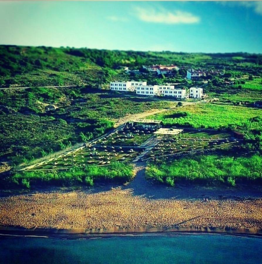 Sukha Inn Hotel & Beach Бозджаада Экстерьер фото